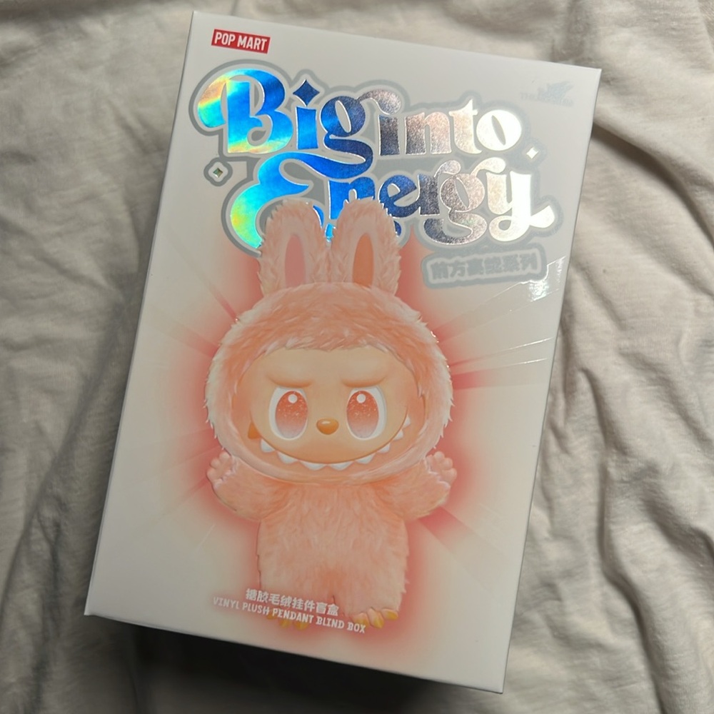 Pop Mart The Monsters Labubu Big into Energy - Loyalty NIB - Picture 2 of 4